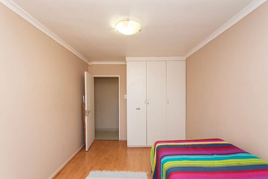 6 Bedroom Property for Sale in Vredekloof Heights Western Cape